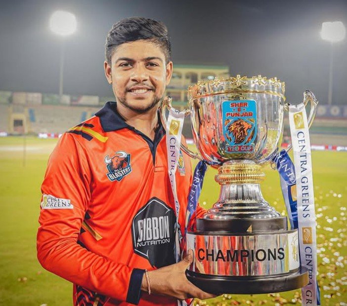 Ashwani Kumar with Sher-E-Punjab T20 Trophy