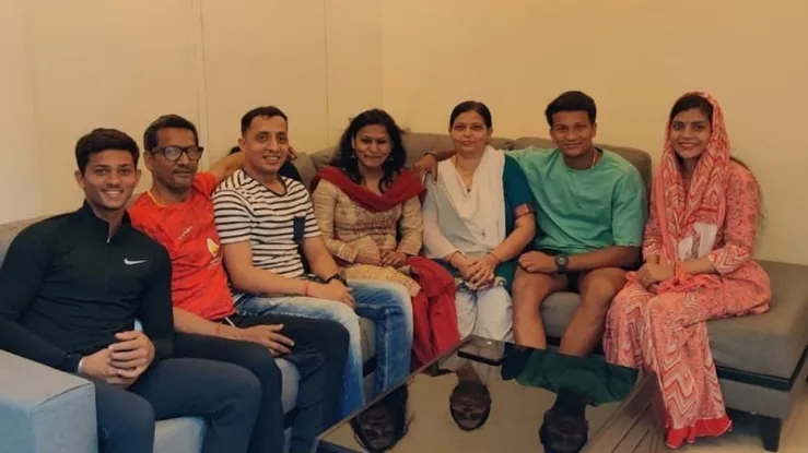 Yashasvi Jaiswal Family