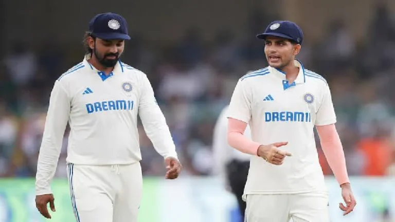 KL Rahul and Shubman Gill in Indian Test Jersey