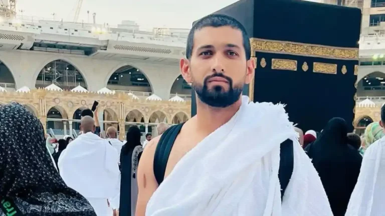 Sikandar Raza at Mecca