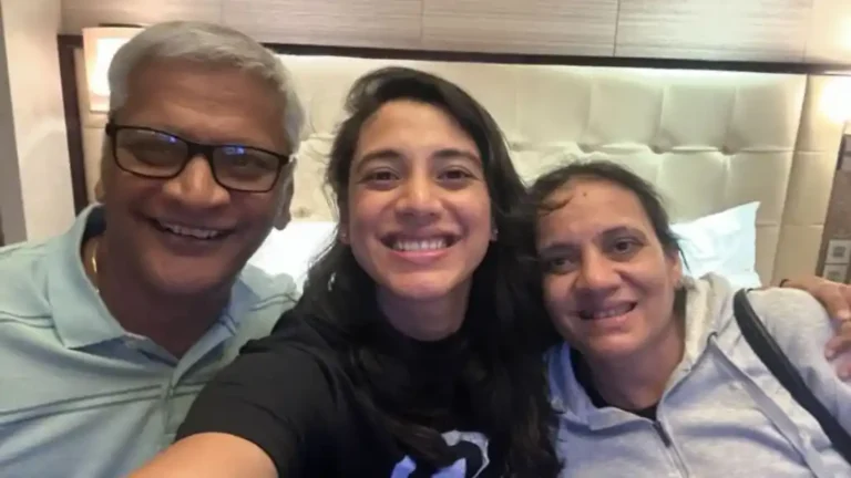Smriti Mandhana's Family - Parents